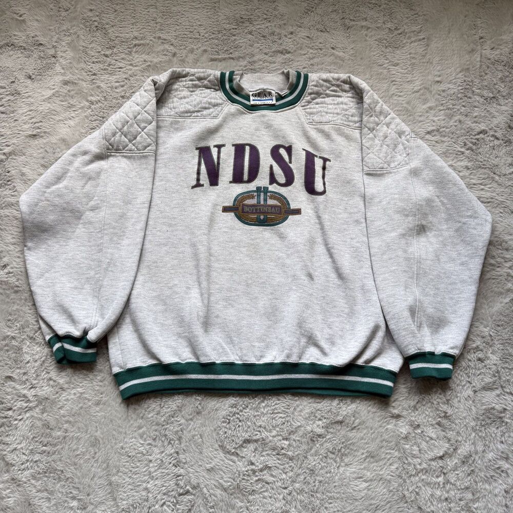 NORTH DAKOTA STATE UNIVERSITY NDSU GRAPHIC CREWNECK SWEATSHIRT GRAY XL
